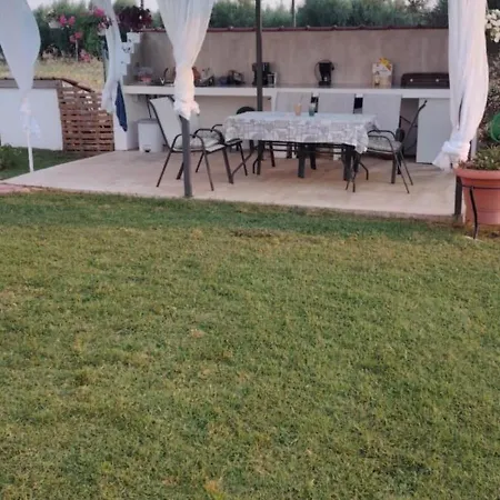 Pashalina Pensjonat Nea Plagia