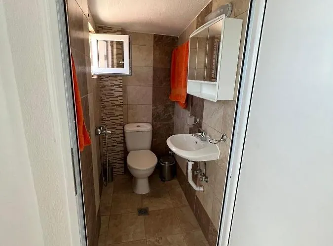 Pensión Pashalina *