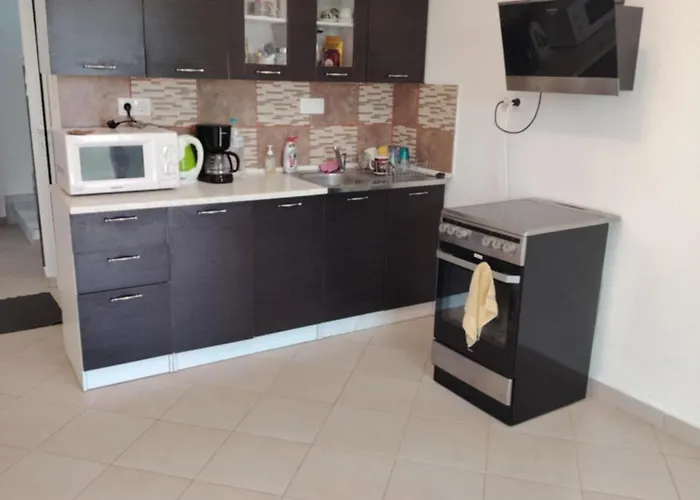 Pashalina Nea Plagia